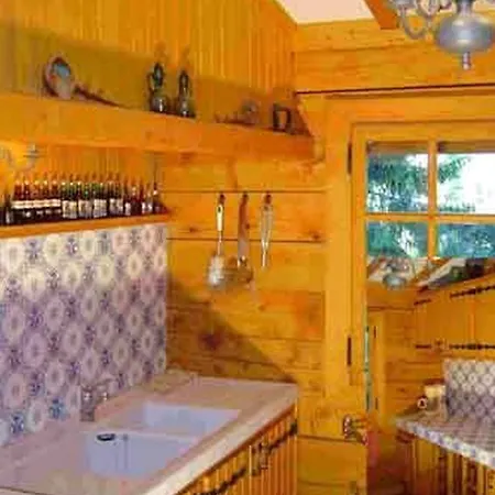 Holiday home Charmant Chalet Familial, Idealement Situe, Aux Pieds Des Pistes Dans Domaine Privatif *