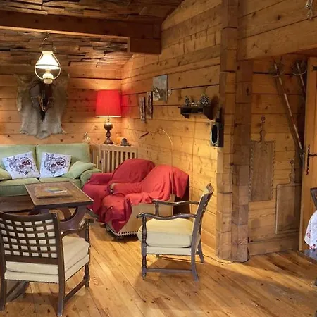 Charmant Chalet Familial, Idealement Situe, Aux Pieds Des Pistes Dans Domaine Privatif Megeve