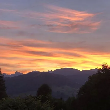 Holiday home Charmant Chalet Familial, Idealement Situe, Aux Pieds Des Pistes Dans Domaine Privatif *