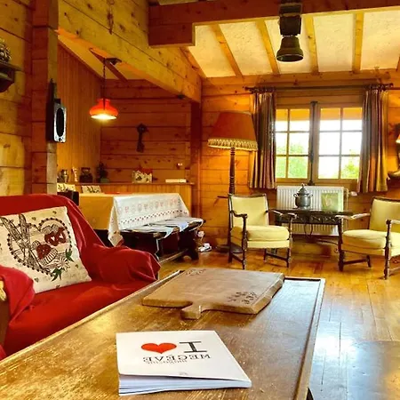 Holiday home Charmant Chalet Familial, Idealement Situe, Aux Pieds Des Pistes Dans Domaine Privatif *