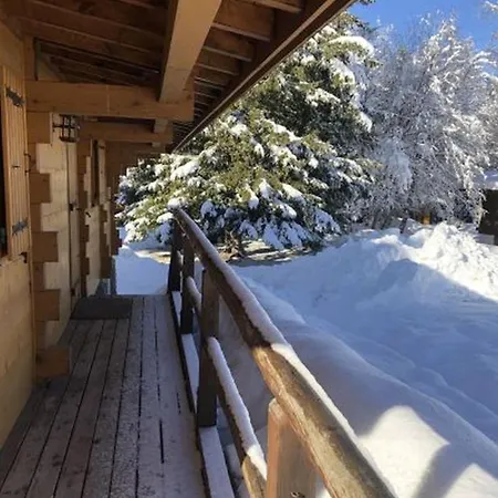 Holiday home Charmant Chalet Familial, Idealement Situe, Aux Pieds Des Pistes Dans Domaine Privatif